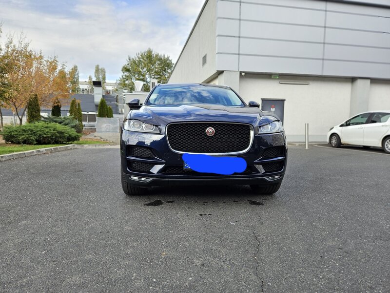 Jaguar F-Pace